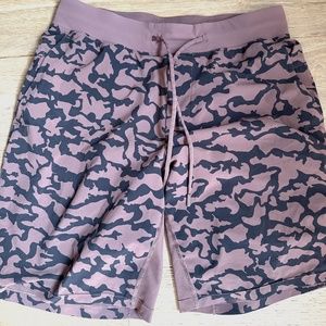 Lululemon Shorts size M